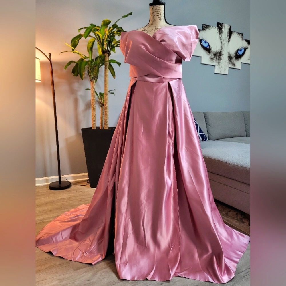 Long L prom dress